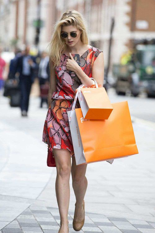 Ashley James Shopping for Jewellery at Folli Follie in London 1