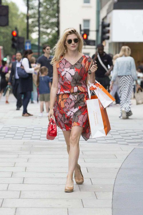 Ashley James Shopping for Jewellery at Folli Follie in London 19