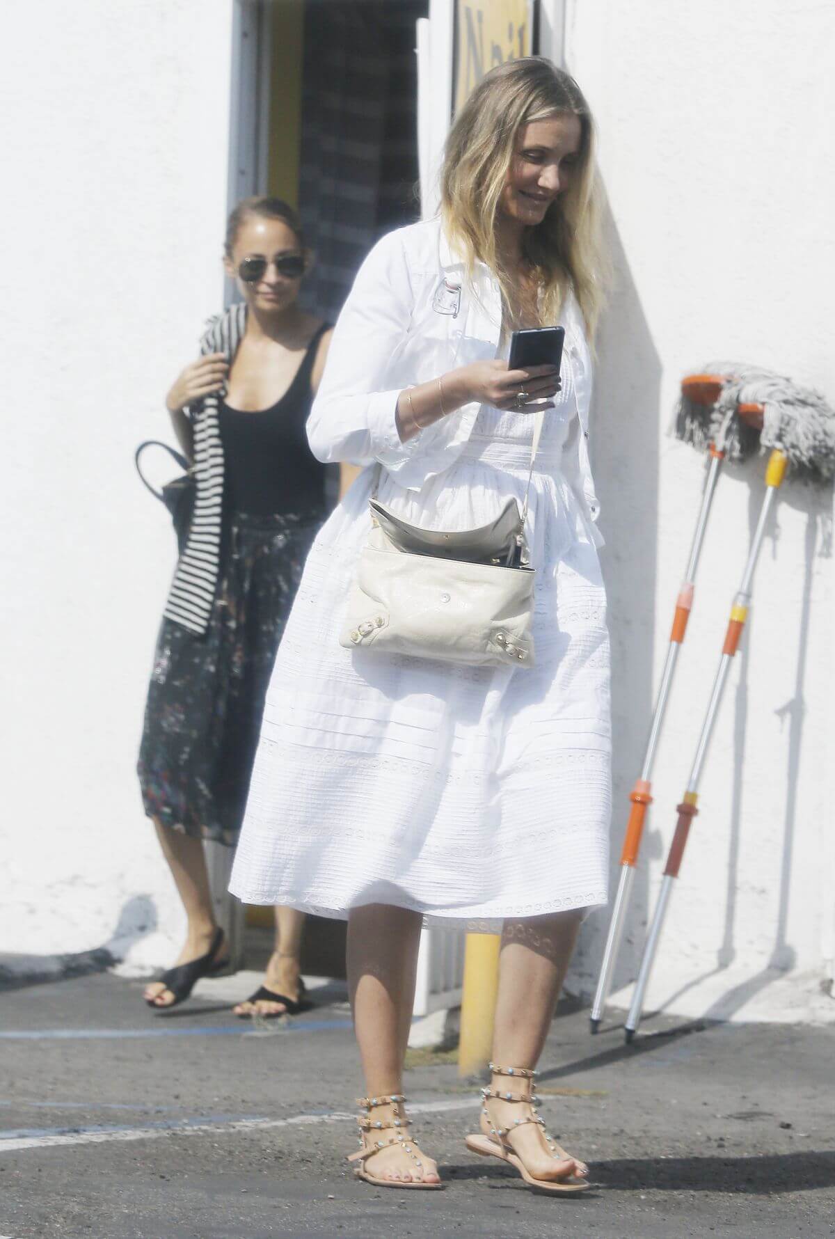 Cameron Diaz Out And About In Beverly Hills 3