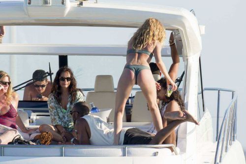 Doutzen Kroes in Bikini on a yacht in Formentera 2
