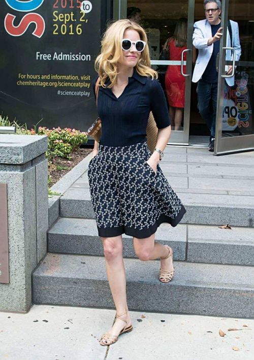 Elizabeth Banks Leaves Chemical Heritage Foundation Museum 9