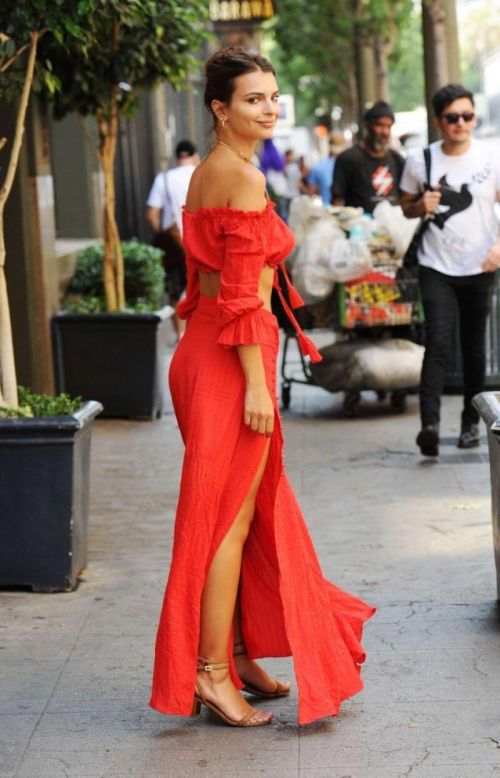 Emily Ratajkowski Booty Out and About in Los Angeles 7