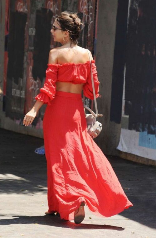 Emily Ratajkowski Booty Out and About in Los Angeles 9