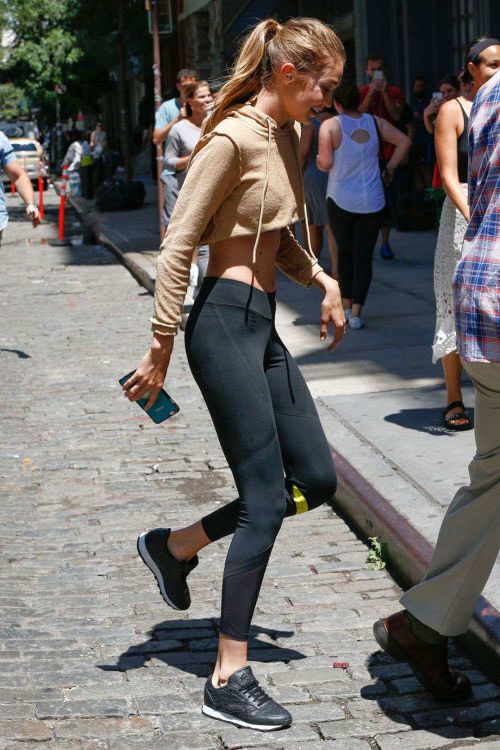Gigi Hadid Leaves a Photoshoot in New York