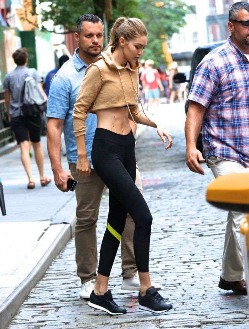 Gigi Hadid Leaves a Photoshoot in New York 7
