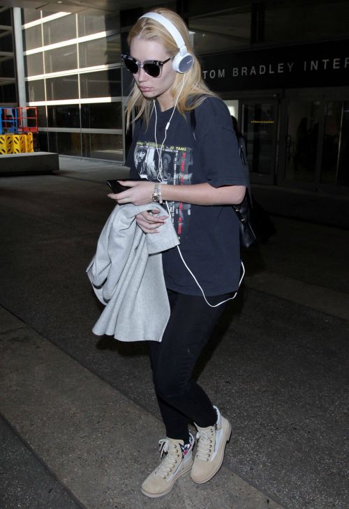 Iggy Azalea at Los Angeles International Airport 3