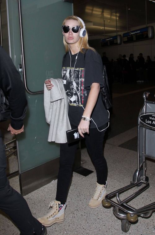 Iggy Azalea at Los Angeles International Airport 9