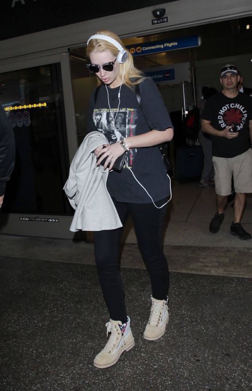 Iggy Azalea at Los Angeles International Airport 10
