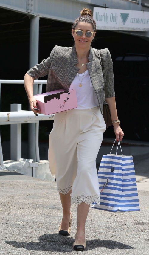 Jessica Biel Out Shopping in West Hollywood 7