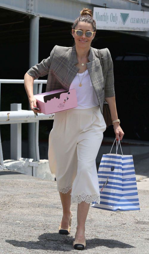 Jessica Biel Out Shopping in West Hollywood 7
