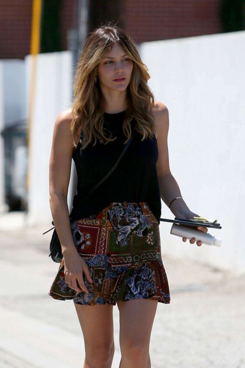 Katharine McPhee Leaving a salon in Beverly Hills 13