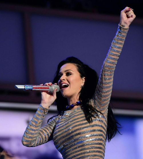 Katy Perry Performs at Democratic National Convention in Philadelphia