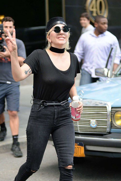 Lady Gaga Leaves her apartment in New York