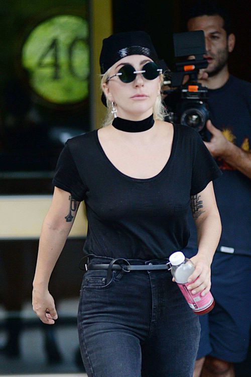 Lady Gaga Leaves her apartment in New York 2