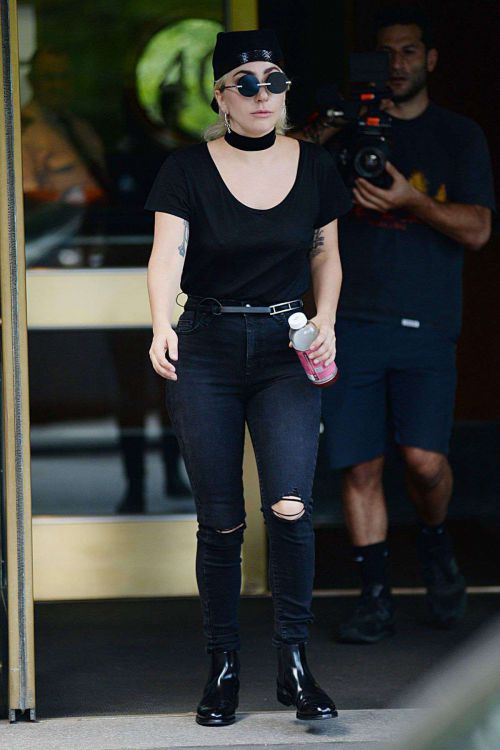 Lady Gaga Leaves her apartment in New York 5