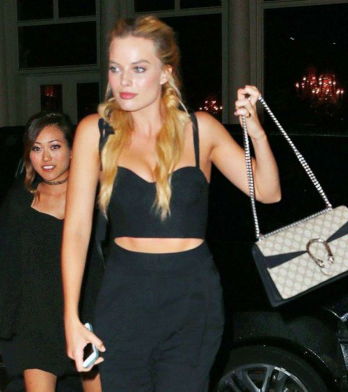 Margot Robbie Out For Dinner in New York ??? July 30, 2016