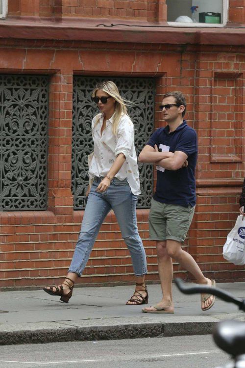 Maria Sharapova Out and About in London 22 July, 2016 7