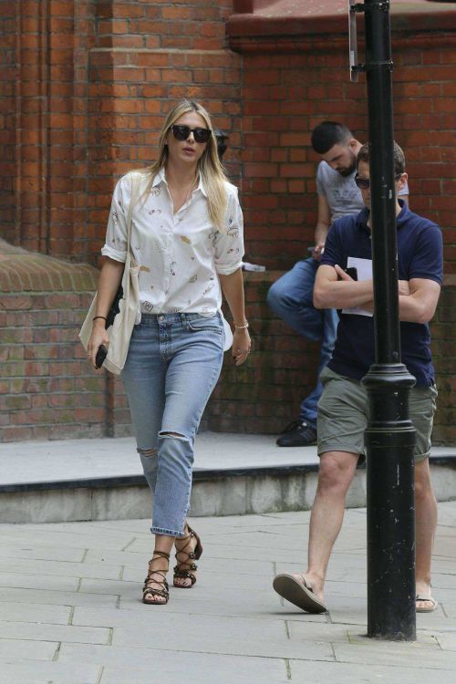Maria Sharapova Out and About in London 22 July, 2016 9