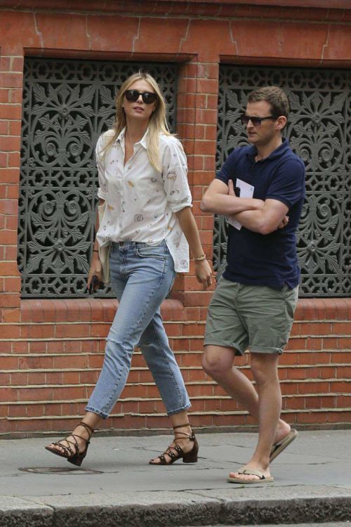 Maria Sharapova Out and About in London 22 July, 2016 5