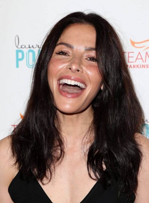 Sarah Shahi At Raising The Bar To End Parkinson