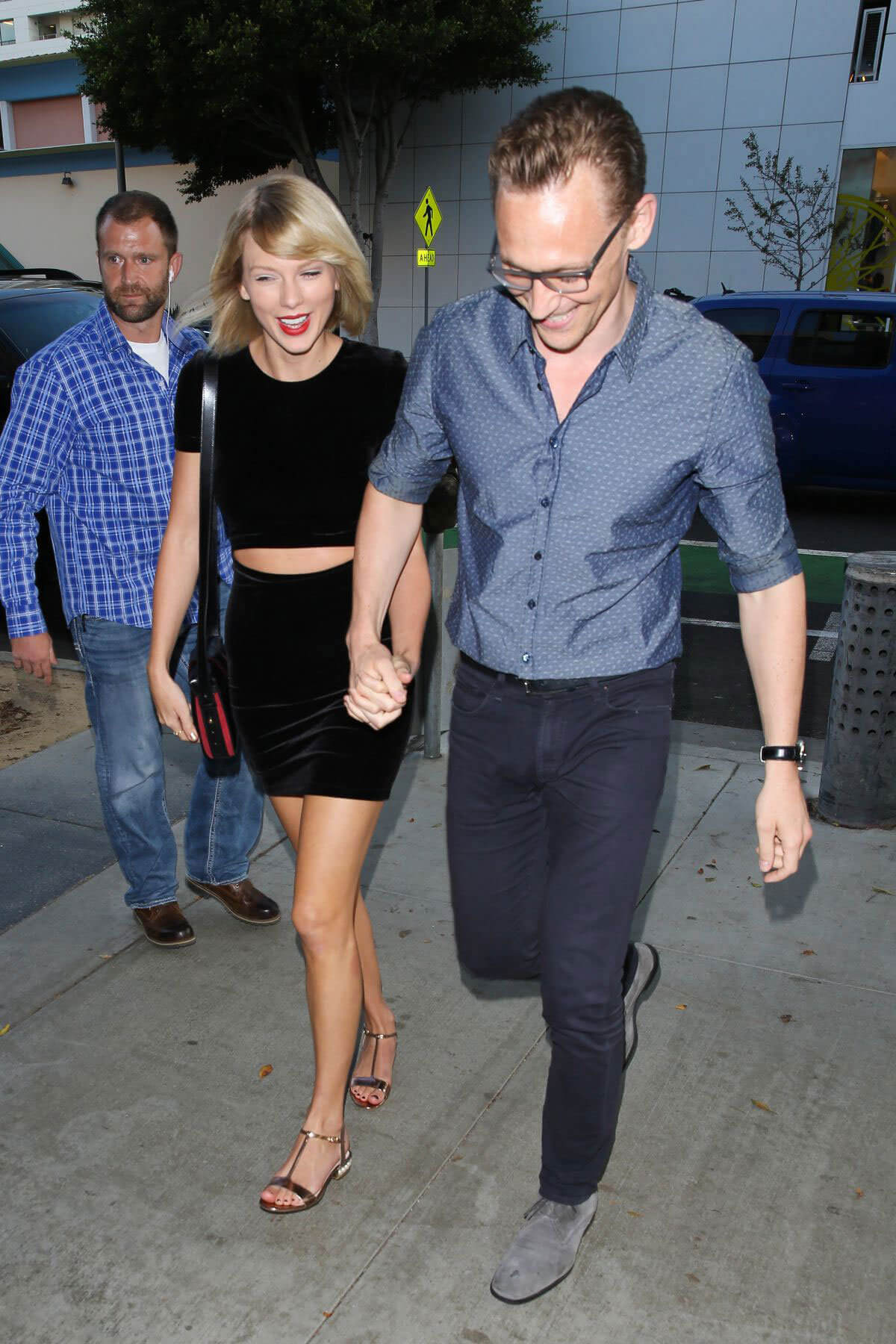 Taylor Swift and Tom Hiddleston Go On Dinner Date in Santa Monica 17