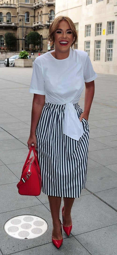 Vicky Pattison Arriving at BBC Radio 1 Studios in London 2