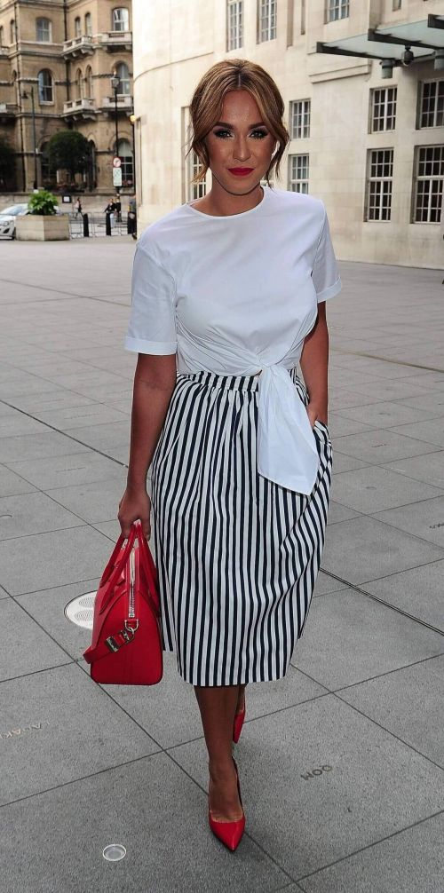 Vicky Pattison Arriving at BBC Radio 1 Studios in London 6