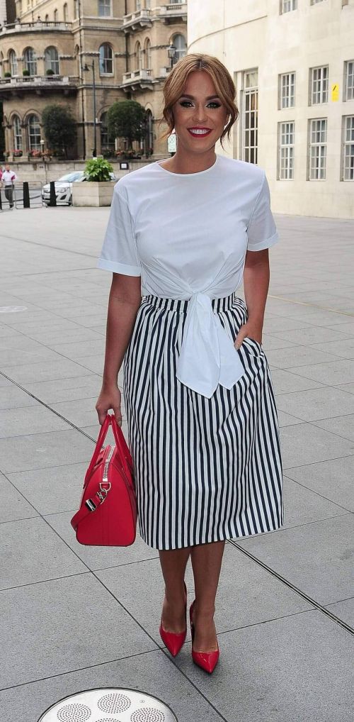 Vicky Pattison Arriving at BBC Radio 1 Studios in London 14