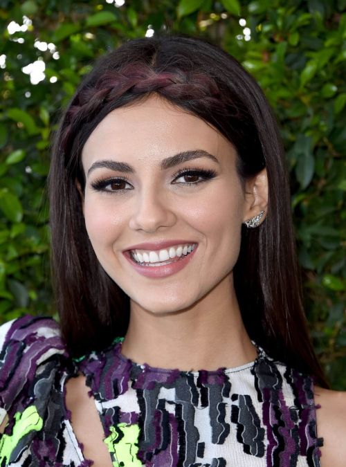 Victoria Justice at Teen Choice Awards 2016 in Inglewood