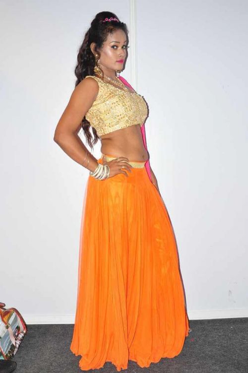Actress Nisha at Aatadukundam Raa Movie Audio Launch Photos