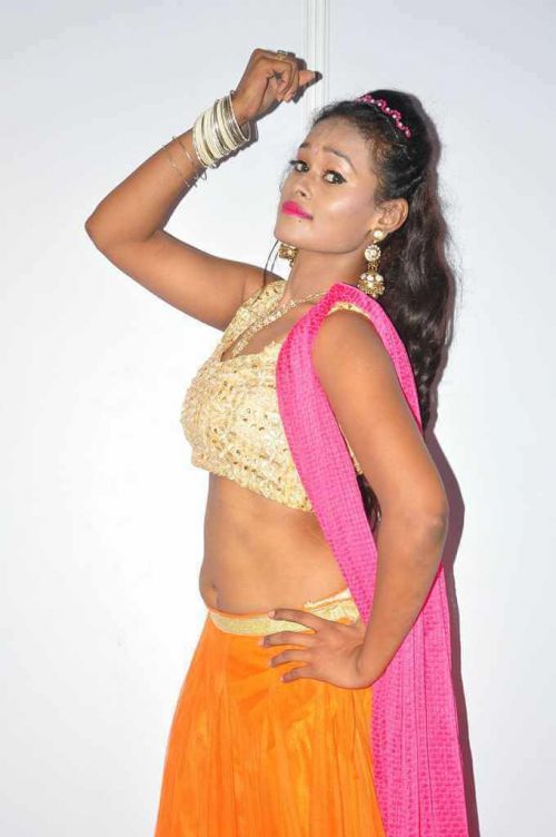 Actress Nisha at Aatadukundam Raa Movie Audio Launch Photos 3
