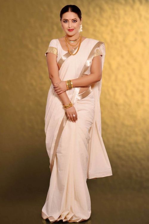 Actress Rekha Vedavyas Sexy Photoshoot 3