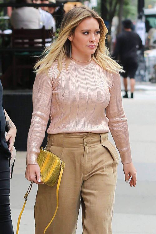 American Actress Hilary Duff Stills Out in New York 1
