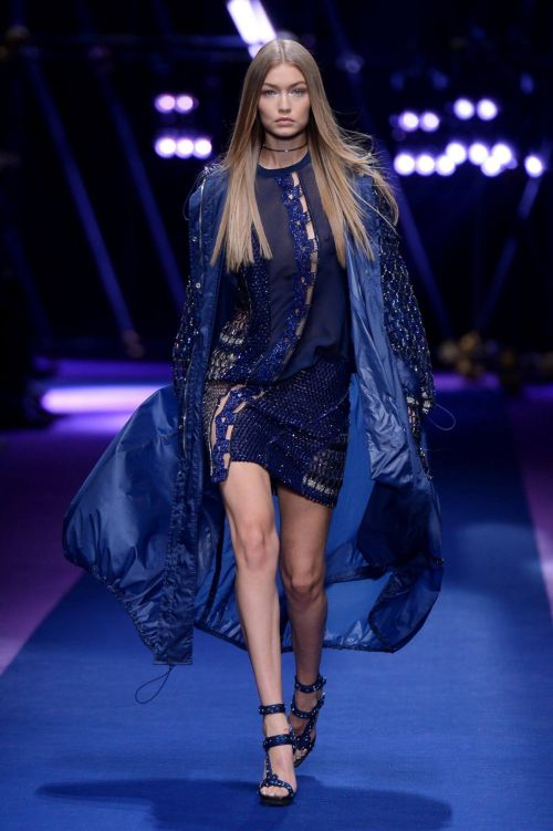 American Model Gigi Hadid at Versace Fashion Show in Milan 29