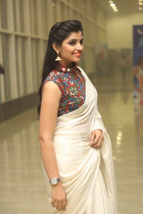 Anchor Syamala at Hyper Theatrical Trailer Launch Photos 6