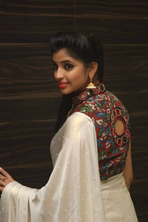 Anchor Syamala at Hyper Theatrical Trailer Launch Photos 7