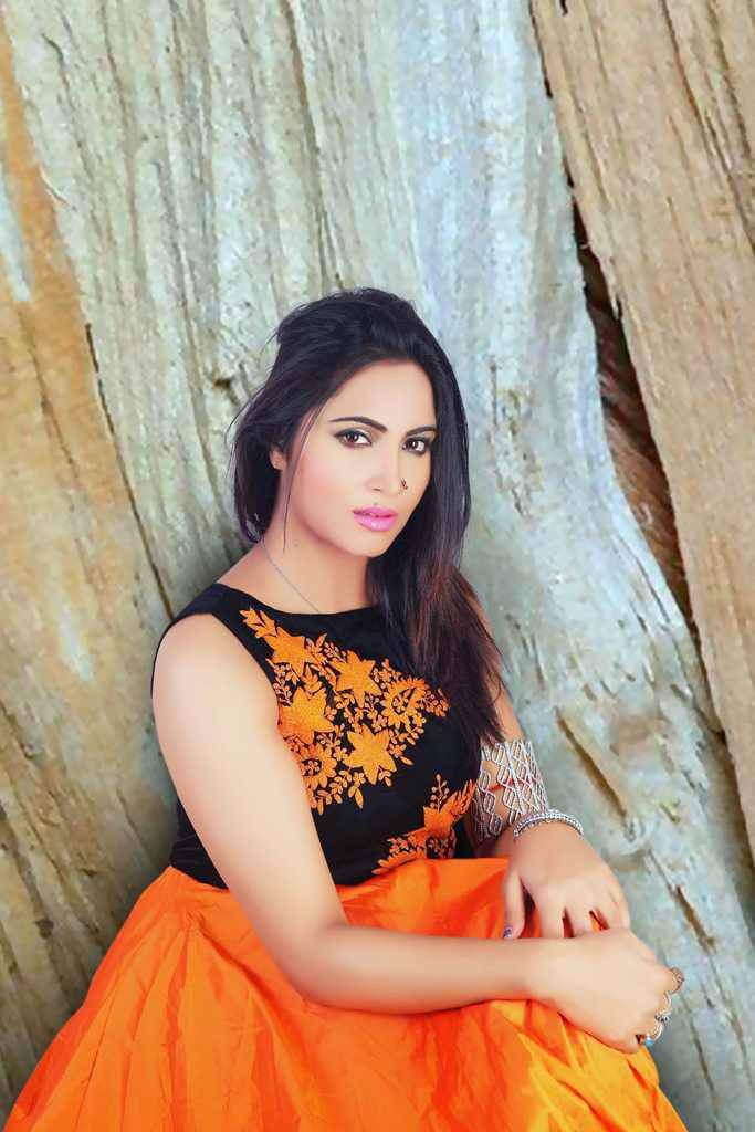 Arshi Khan Photoshoot for Flynn Remedios Photos