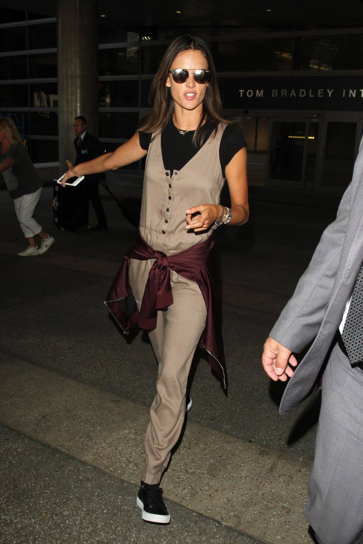 Brazilian Model Alessandra Ambrosio at LAX Airport in Los Angeles 2