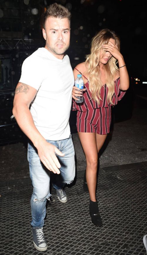 Charlotte Crosby Arriving at Her Hotel in London - 14/09/2016 6