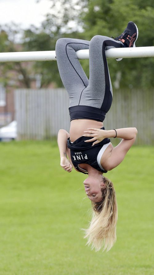 Charlotte Crosby Workout in Hear To Her Home in Newcastle - 14/09/2016