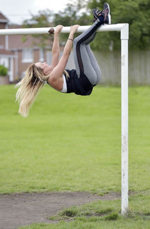 Charlotte Crosby Workout in Hear To Her Home in Newcastle - 14/09/2016 13