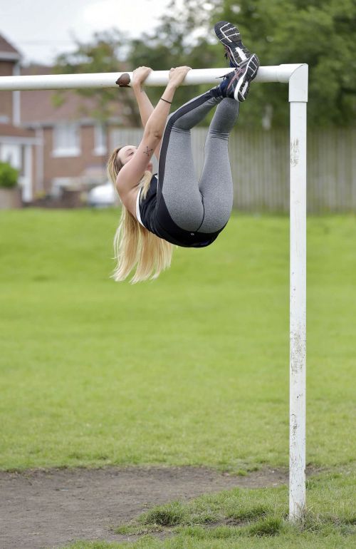 Charlotte Crosby Workout in Hear To Her Home in Newcastle - 14/09/2016 17