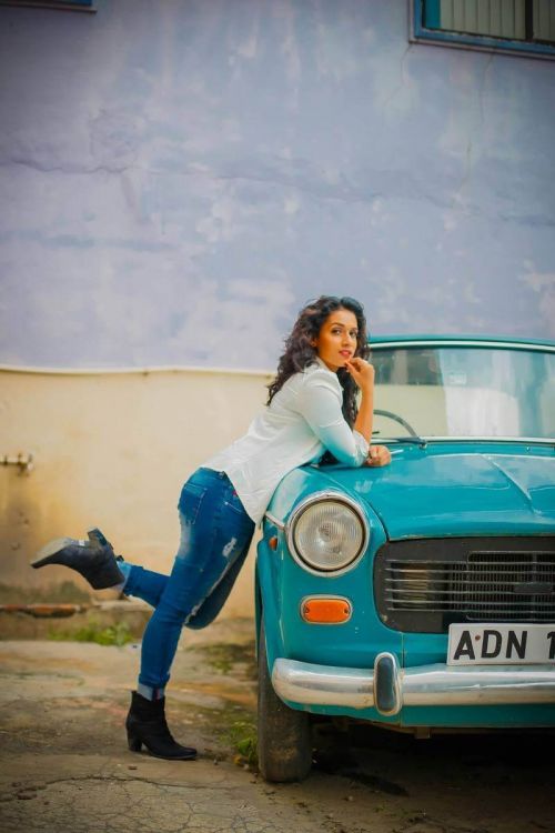 Chetana Uttej Hot Photoshoot Pics 1
