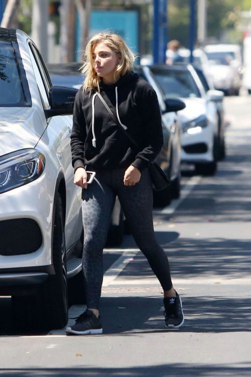 Chloe Moretz Arrives to Pilates Class in West Hollywood - 14/09/2016 4