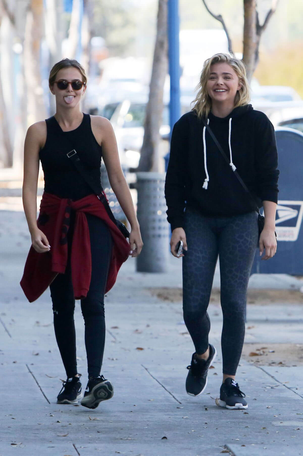 Chloe Moretz Arrives to Pilates Class in West Hollywood - 14/09/2016 6