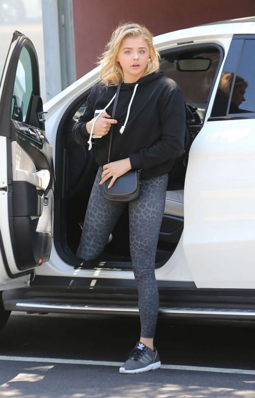 Chloe Moretz Arrives to Pilates Class in West Hollywood - 14/09/2016 2