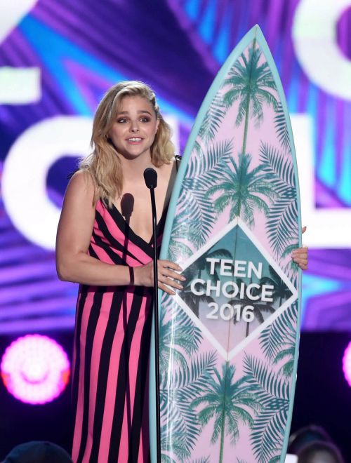 Chloe Moretz at Teen Choice Awards 2016 in Inglewood - 14/09/2016 1