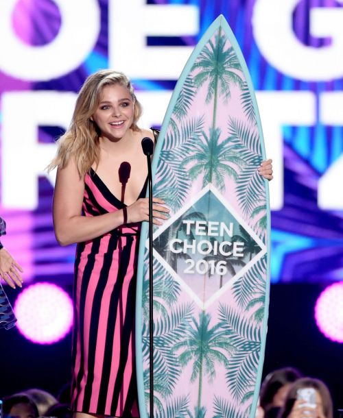 Chloe Moretz at Teen Choice Awards 2016 in Inglewood - 14/09/2016 4