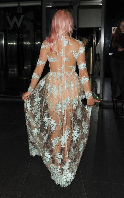 Chole Paige at W Hotel in London - 14/09/2016 5