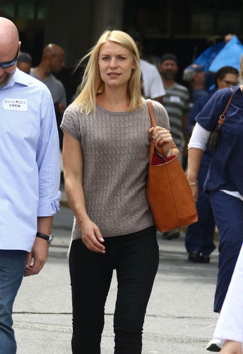 Claire Danes on the Set of 